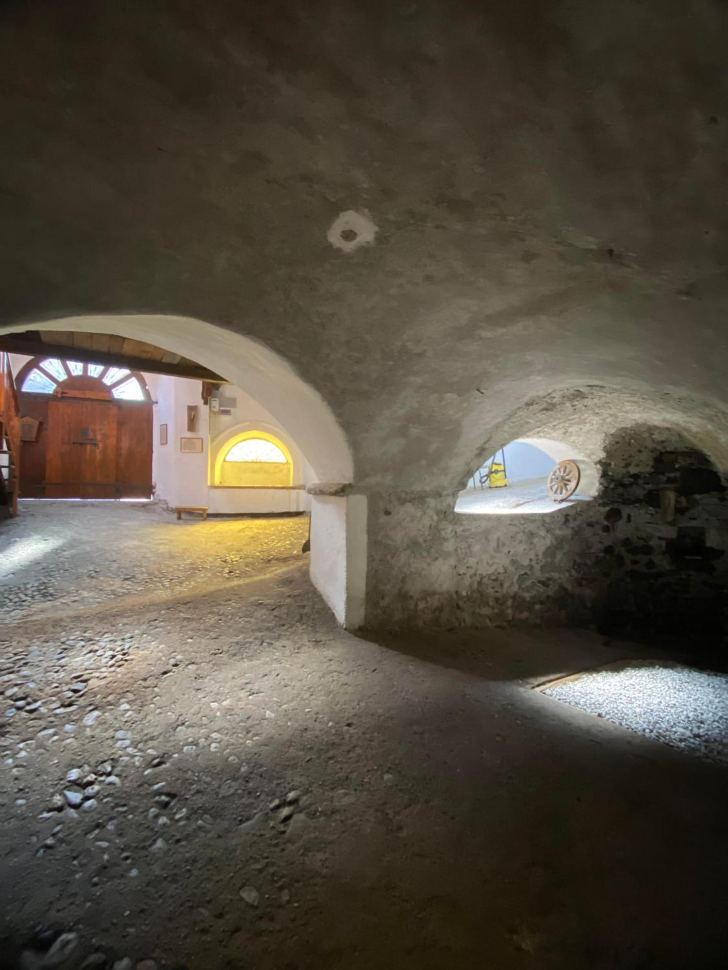 Villa Casa Nel Centro Storico Di Borno Esterno foto