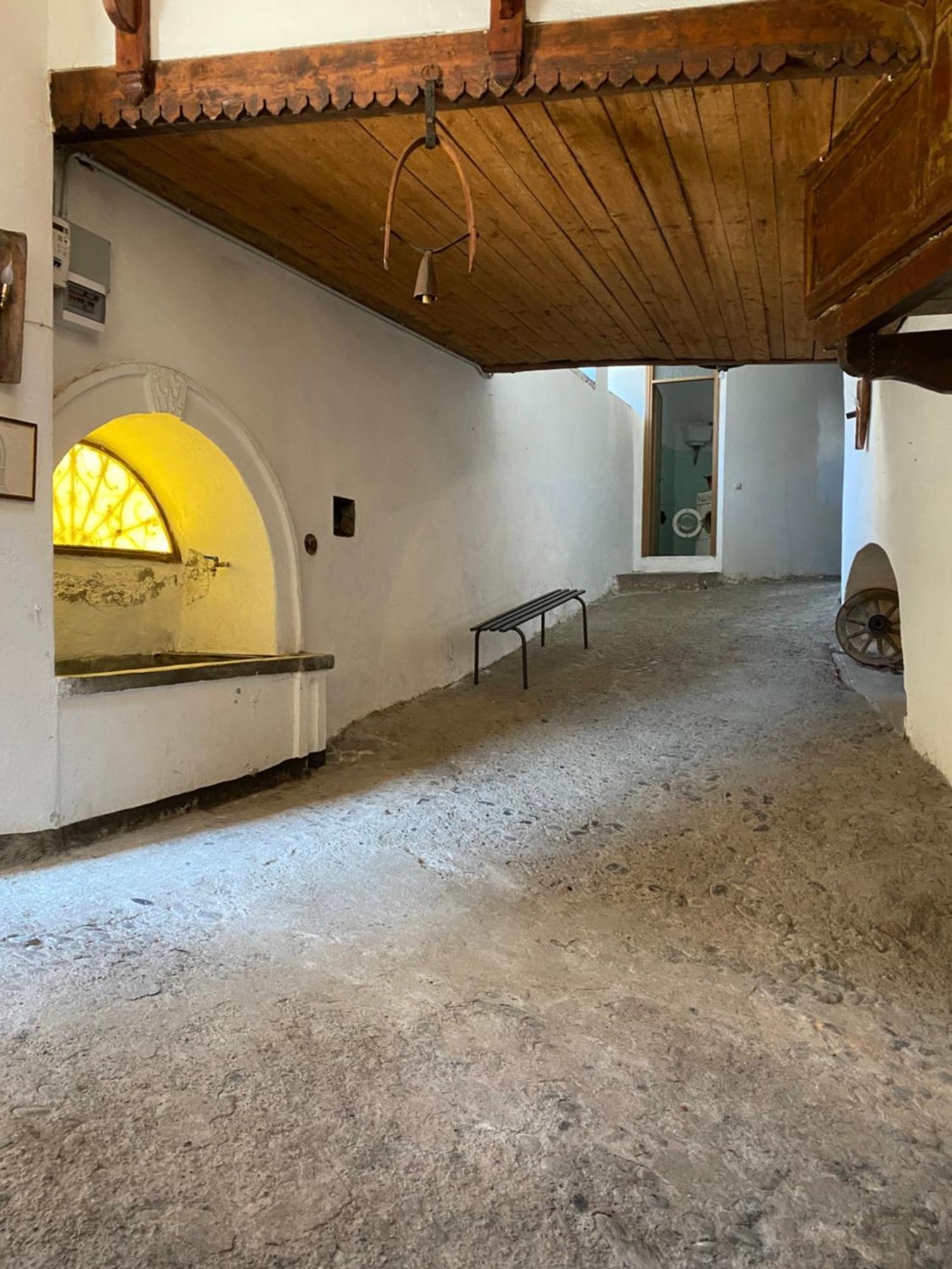 Villa Casa Nel Centro Storico Di Borno Esterno foto